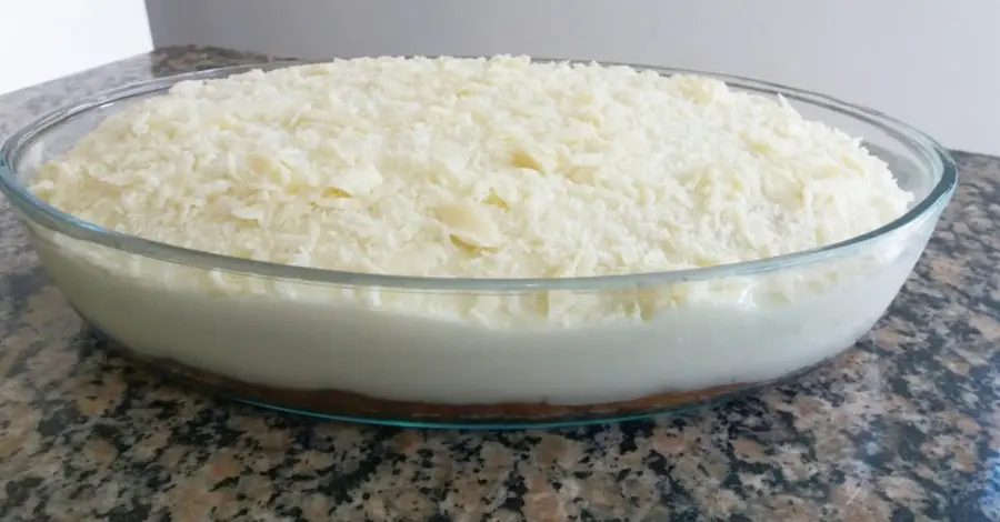 Cremosão Gelado de Coco na Travessa